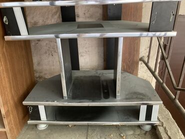 tv stand: Televizor altlığı