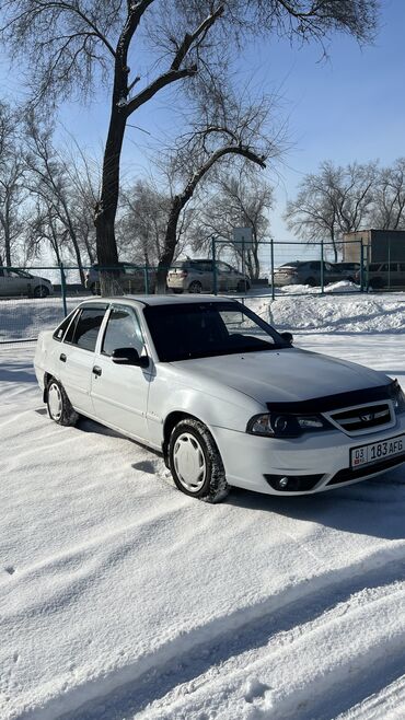 Daewoo: Daewoo Nexia: 2012 г., 1.6 л, Механика, Газ, Седан