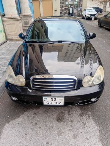 Hyundai: Hyundai Sonata: 2 l | 2003 il Sedan — 2