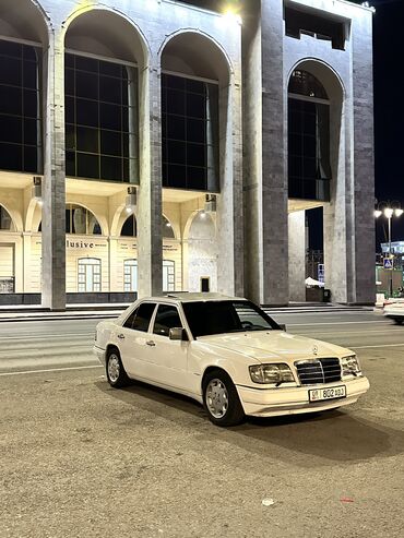 мерседес фар: Mercedes-Benz W124: 1995 г., 2.2 л, Механика, Бензин, Седан