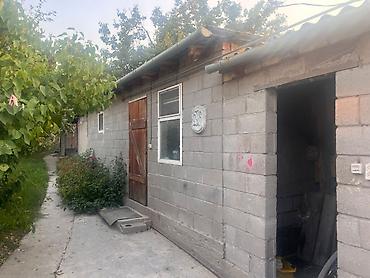 дом кантенир: Продаётся жилой дом с просторным двором и навесом на несколько авто — 6