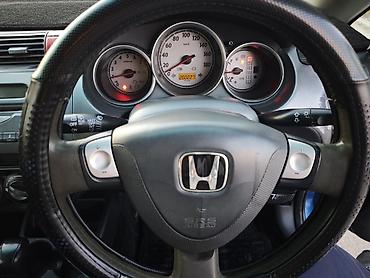 Honda: Honda Fit: 2003 г., 1.5 л, Вариатор, Бензин — 18