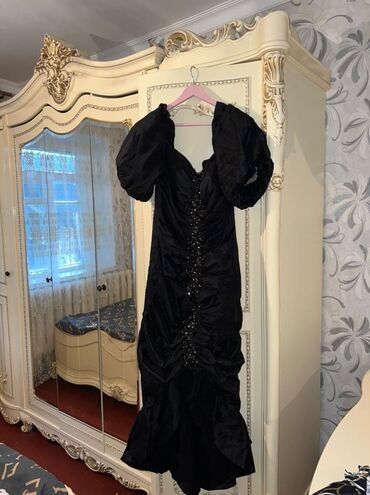 женские нарядные платья из гипюра: Вечернее платье, XL (EU 42)