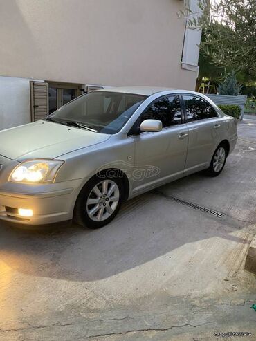 Transport: Toyota Avensis: 1.8 l | 2005 year Limousine