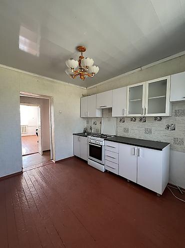 Продажа коттеджей и домов: Продаётся уютный дом в селе Кунтуу! 🏡 Участок 18 соток, дом 70 м² — 4 — 4