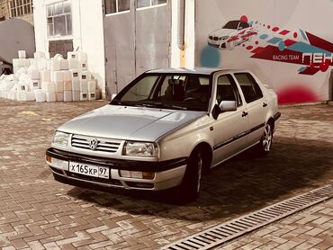 Volkswagen: Volkswagen Vento: 1992 г., 2 л, Автомат, Бензин, Седан