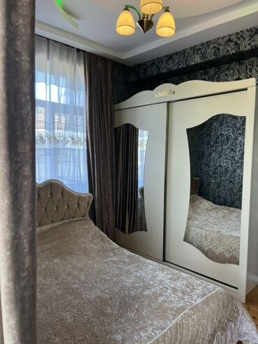 Köhnə tikili: Satılır: tam təmirli 2yataq otagı bır Zal metbex ıstı pol tam eşyalı — 12
