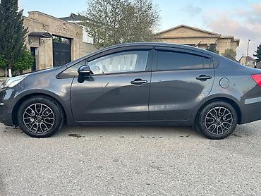 mini kia: Kia Pride: 1.4 l | 2015 il Sedan — 10