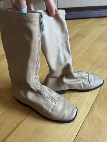 женские туфли на шнурках: Bej rəngli qadın çəkmələri 31 razmer - Model: düz altlı, yarımboğaza