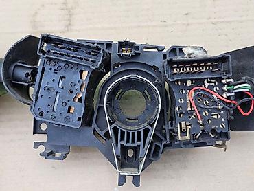 Другие детали рулевой части: Подрулевой переключатель Renault Logan / Sandero / Duster / Lada — 11