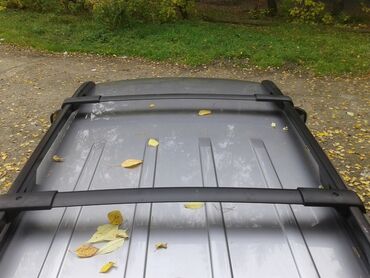 Багажники на крышу и фаркопы: Поперечные рейлинги на Subaru Forester 2 бу в отличном состоянии мини
