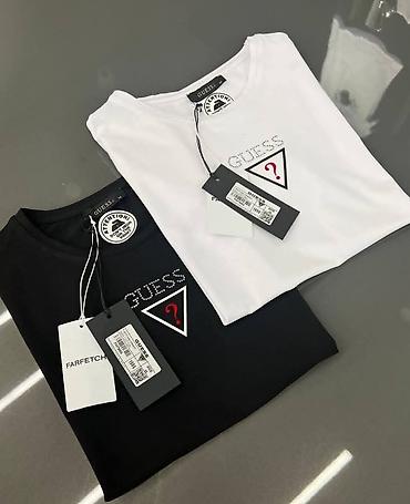 Majice kratkih rukava: Ženske majice S,M,L,XL,XXL veličine 1 komad 2200 din . 2 komada — 14
