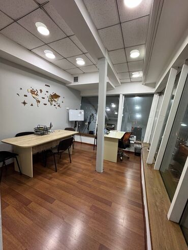 new house əmlak şirkəti: 650 AZN ( 15m²) Qiymətə daxildi: resepşn xidməti İnternet Təmizlik