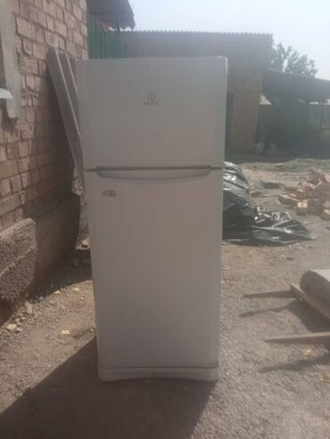 халадиник бу: Сдам холодильник Индезит
1000 сом
Село. Нижняя Аларча