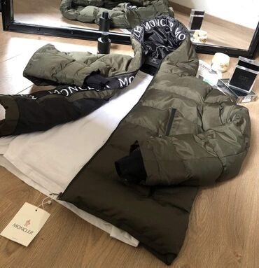 Ostale jakne: M - 2XL
7200 na lalafo.rs — 7 Ostale jakne: M - 2XL
7200 — 7