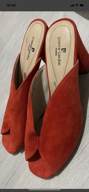 обувь новая: Новые сабо от Pierre Cardin