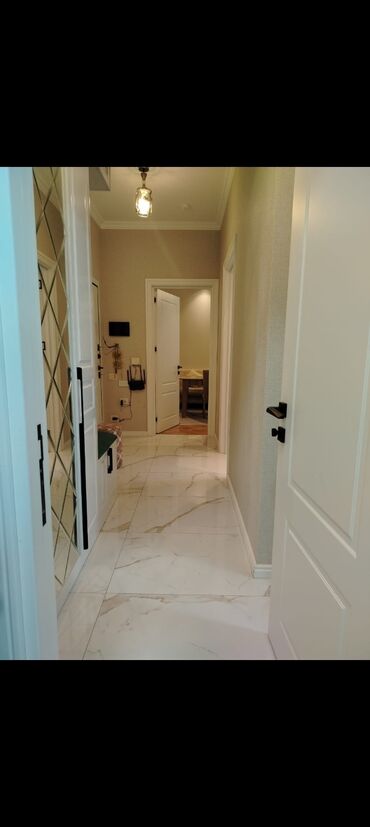 Yeni tikili: 2-ci mikrorayon, 2 otaqlı, Yeni tikili, m. Memar Əcəmi, 64 kv. m — 2