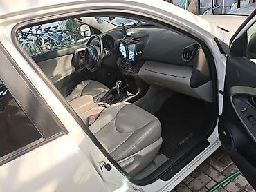 awd: Toyota RAV4: 2011 г., 2.5 л, Кроссовер — 7