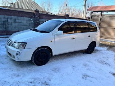 продаю голф: Toyota Gaia: 2000 г., 2 л, Автомат, Бензин, Минивэн