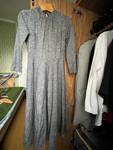 серое платье с: Повседневное платье, Осень-весна, Длинная модель, 2XS (EU 32)