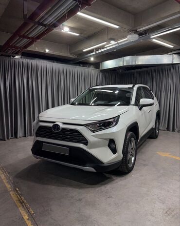 Toyota: Toyota RAV4: 2019 г., 2.5 л, Автомат, Гибрид, Кроссовер