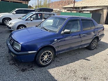 волксваген вента: Volkswagen Vento: 1993 г., Седан — 2
