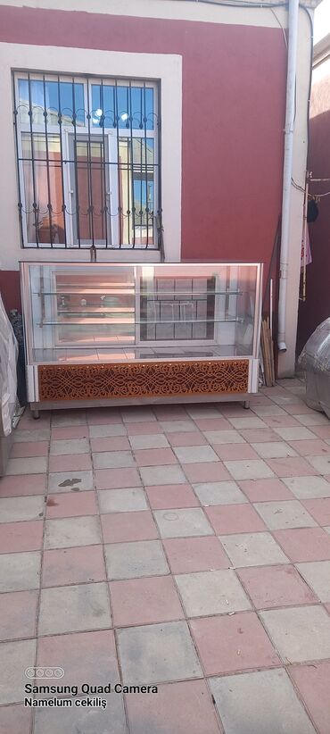 Soyuducu vitrinləri: Mağaza/vitrin soyuducusu və dondurucu Dondurucu (şüşə sürgülü qapaqlı) — 31