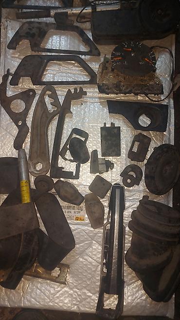 Другие детали салона: W124 Ешка
мелочи разные
цены от 200 сом
уточняйте по Ватсаппу — 10