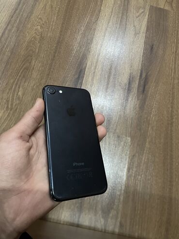 prodaju apple iphone: IPhone 7, Б/у, 32 ГБ, Черный, 100 %