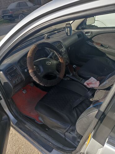 Toyota: Toyota Avensis: 2002 г., 2 л, Механика, Бензин, Универсал