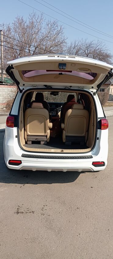 Kia: Kia Carnival: 2018 г., 2.2 л, Типтроник, Дизель, Минивэн — 8