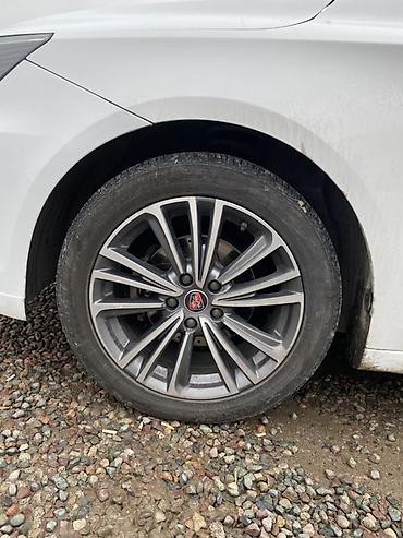 Roewe: Roewe i6: 2019 г., 1.6 л, Автомат, Бензин, Седан — 4
