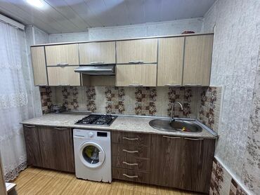 Masa və oturacaq dəstləri: Metbex mebeli. 200azn. ölçü 2.80sm. uzeri de qaz moyka aspiratör