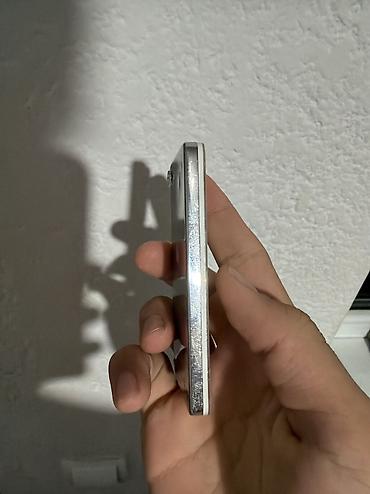 купить ipod nano: IPod nano. Все работает, 2гб примерно 300песен можно, аккум держит — 5