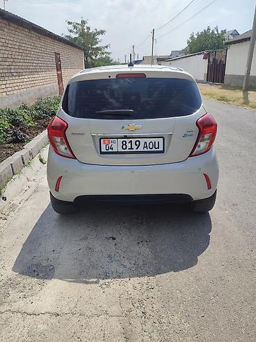 ск шерой: Chevrolet Spark: 2016 г., Автомат, Хэтчбэк — 2