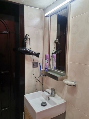 Mənzil kirayələyirəm: 4 otaqlı, 160 kv. m — 5