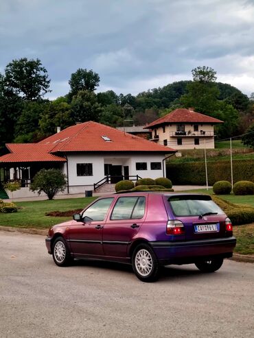 Volkswagen: Volkswagen Golf 3, hečbek sa 5 vrata. Na autu odradjena komplet — 15