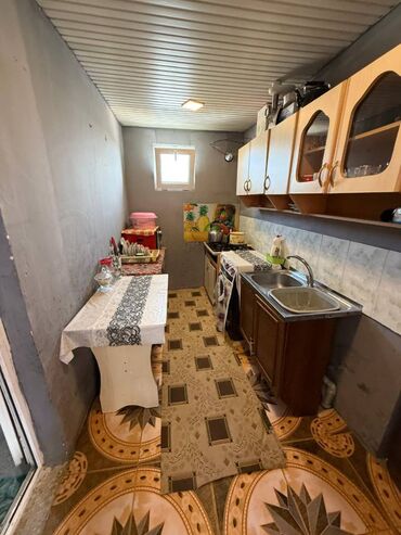 Həyət evləri və villaların satışı: Sabunçu qəs. 4 otaqlı, 70 kv. m, Kredit yoxdur, Orta təmir — 8