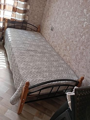 Çarpayılar: İşlənmiş, Təknəfərlik çarpayı, Bazasız, Matras ilə, Siyirməsiz, Azərbaycan — 1