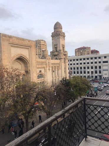 Uzunmüddətli kirayə mənzillər: Nəsimi rayonu,28 may metrosu,28 Mollun yanında yerləşən3 mərtəbəli — 9