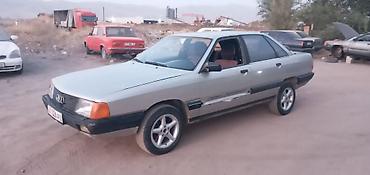 scooter maxi: Audi 100: 1983 г., 2.3 л, Механика, Бензин, Седан — 4