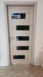 ресепшн мебель: Salam 5 eded qapidan var isteyen olsa 0705459095 elaqe saxlasin