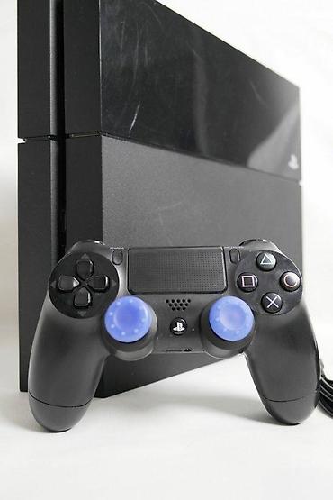 PS4 (Sony Playstation 4): U ponudi Sony PlayStation 4 (FAT) konzola, odlično očuvana i na lalafo.rs — 14 PS4 (Sony Playstation 4): U ponudi Sony PlayStation 4 (FAT) konzola, odlično očuvana i — 14