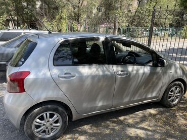 транспорт машина: Toyota Vitz: 2006 г., 0.1 - engine capacity л, Автомат, Бензин