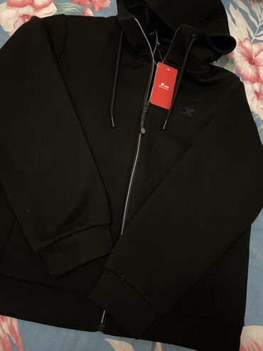 одежда оверсайз: Оригинальная теплая толстовка с мягким мехом на молнии Xtep Размер XL at lalafo.kg одежда оверсайз: Оригинальная теплая толстовка с мягким мехом на молнии Xtep Размер XL