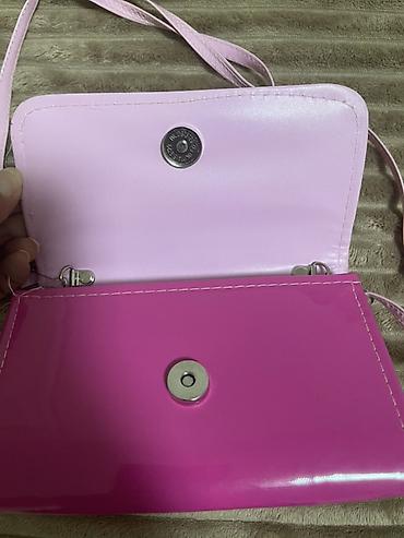 zara helanke: Dečija crossbody torbica – Minnie Mouse motiv - Boja: intenzivno roze — 3