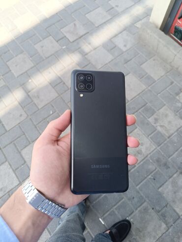 samsung e210: Samsung Galaxy A12, 32 GB, rəng - Qara, Düyməli, Barmaq izi
