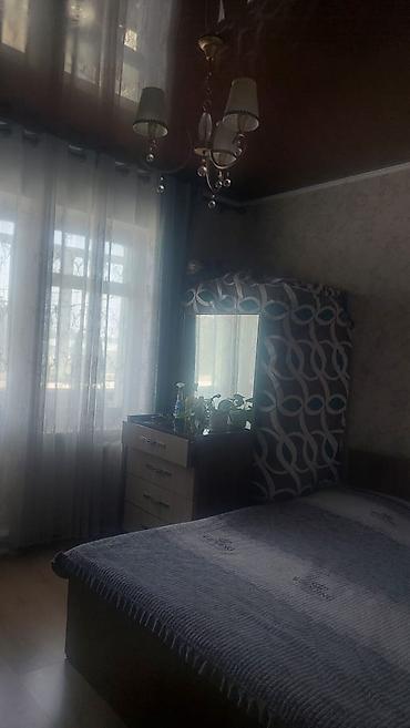 Кыймылсыз мүлк: Продаётся 3ком. квартира с мебелью в кв. Ковровщиков 2. На 5 этаже — 6