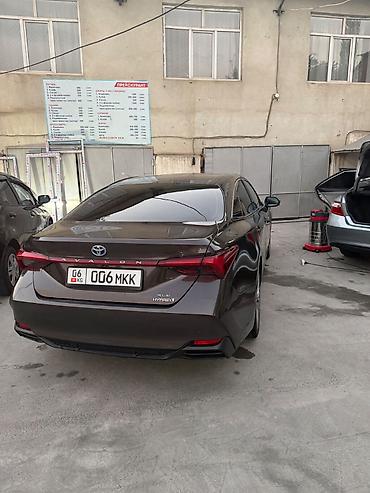 toyota tundra 2016: Toyota Avalon: 2019 г., 2.5 л, Гибрид, Седан — 4