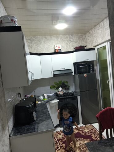 Mənzil kirayələyirəm: Xezer Rayon Bine qesebesinde 334 nomreli mektebin yaninda Dayanacaga — 8
